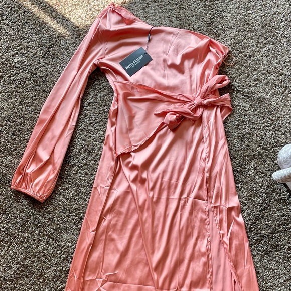 Brand New Peach Satin Midaxi Dress - Picture 2 of 5